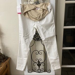 Ingrid & Isabel Maternity White Skinny Jeans